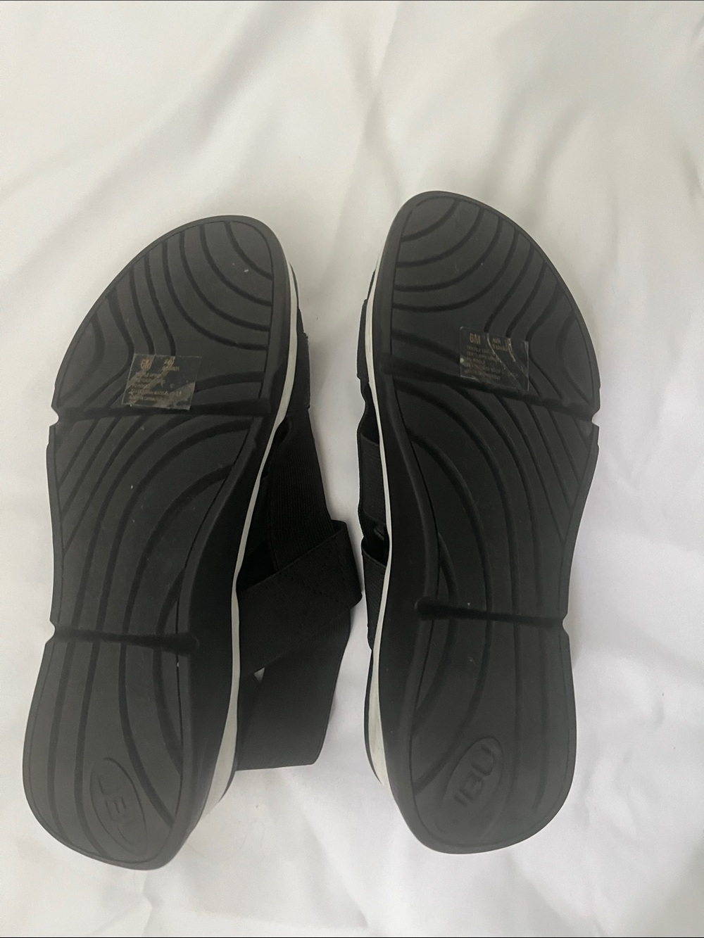 JBU Black Strappy Elastic Platform Sandals - Picture 5 of 6